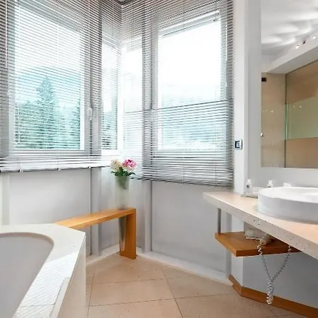 Grand Terme Di Comano Hotel 4*