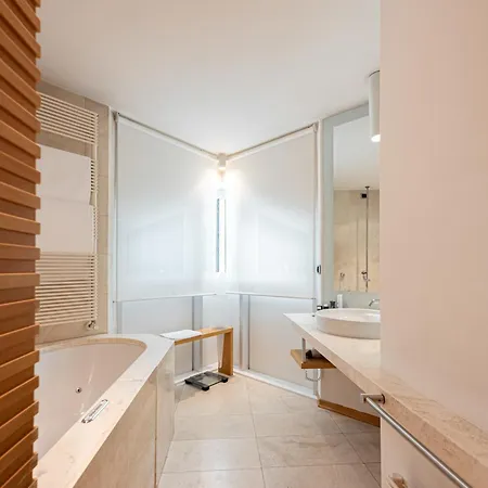 Hotel Grand Terme Di Comano 4*